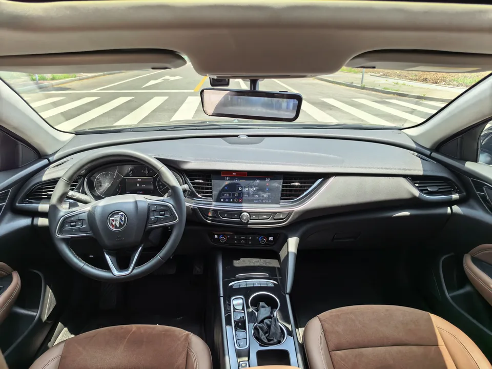 Buick Majesty Regal 2023 552T Smart Edition 2023 — миниатюра 3