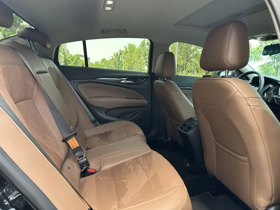 Buick Majesty Regal 2024 facelift 28T Enjoyment Edition 2025 — миниатюра 5
