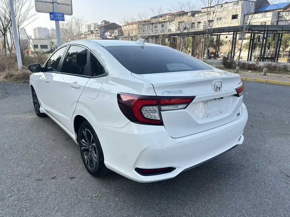 Honda Crider Lingpai 2022 180Turbo CVT Luxury Edition 2022 — миниатюра 4