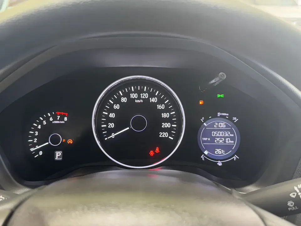 Honda VEZEL 1.5L CVT Elite Intelligent Edition 2022 — миниатюра 3