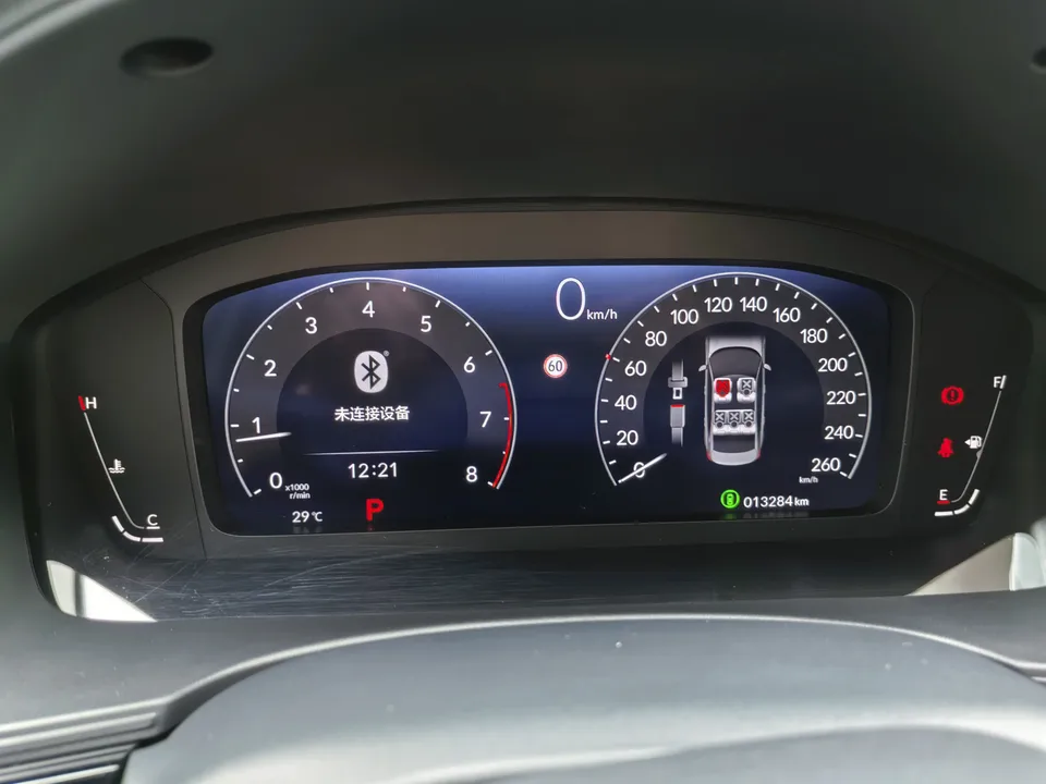 Honda CIVIC Civic 240TURBO CVT Dynamic C-position Customer Special Edition 2023 — миниатюра 4
