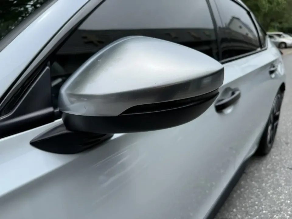 Honda CIVIC Civic 2023 HATCHBACK 2.0L e:HEV Extreme Control Edition 2024 — миниатюра 4