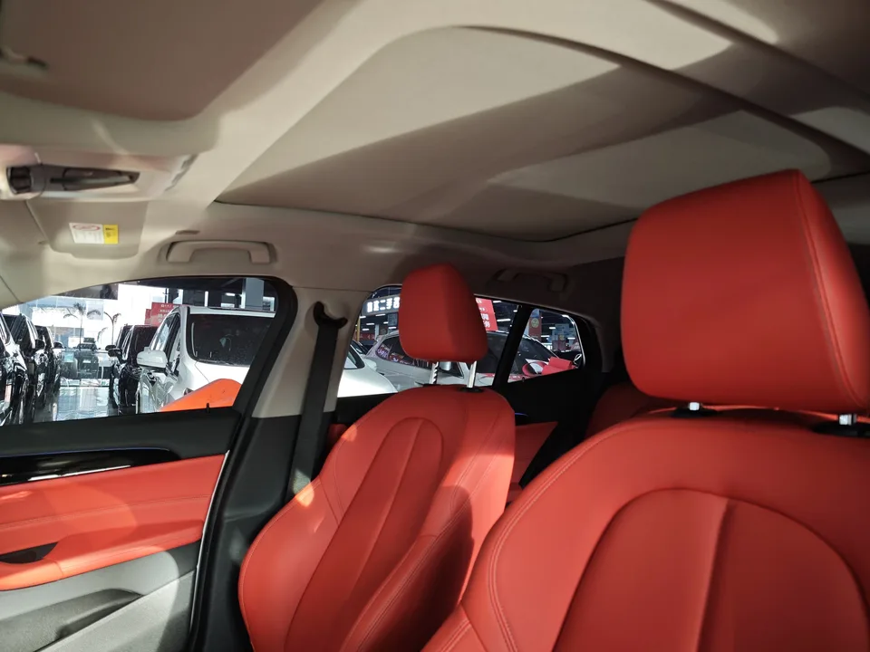 BMW X2 sDrive25i M Sport Package 2023 — миниатюра 5
