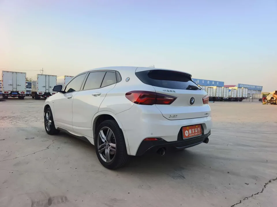 BMW X2 BMW X2 2023 sDrive25i M Sport Night Edition 2023 — миниатюра 2