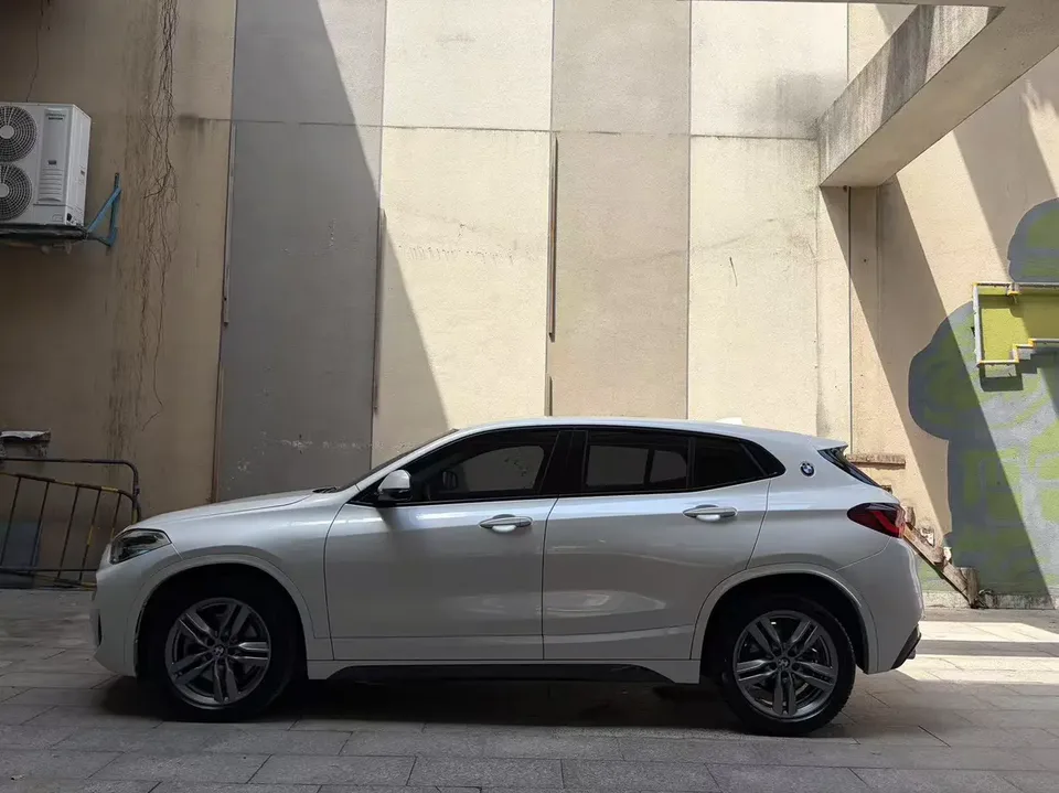 BMW X2 sDrive25i M Sport Package 2022 — миниатюра 4
