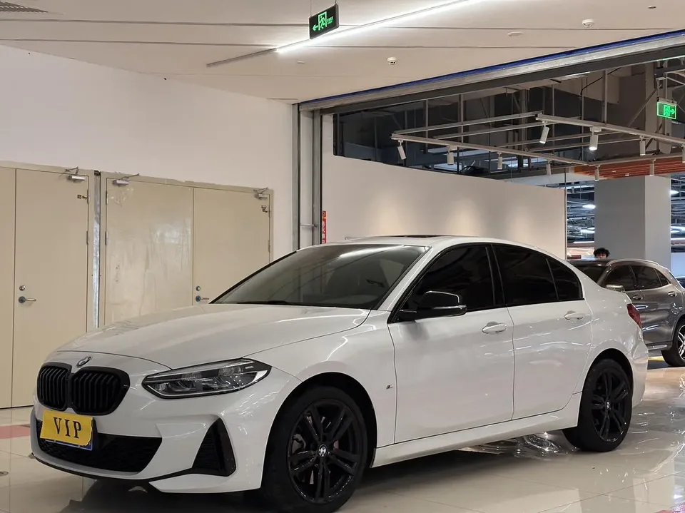 BMW 1 Series 2023