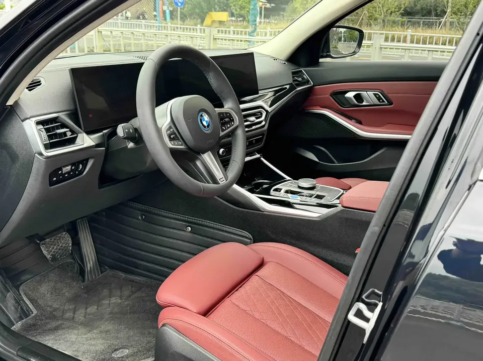BMW i3 eDrive 35 L 2023 — миниатюра 5