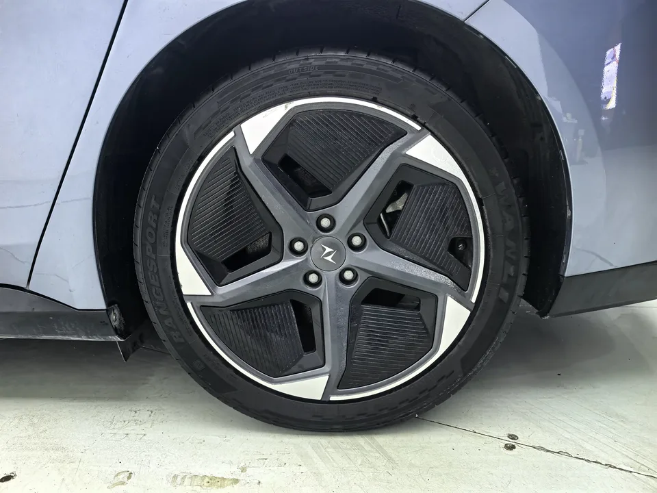 Dongfeng YiPai 007 2024