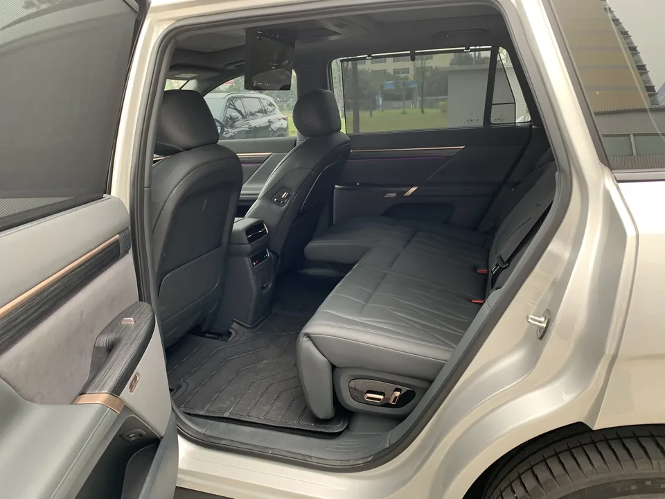 Dongfeng Yipai 008 210Ultra Ruyi Edition 5 Seaters 2025 — миниатюра 3