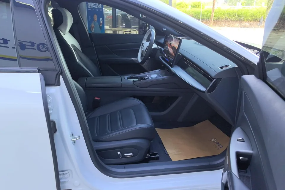 Dongfeng YiPai 007 pure electric 530Pro version 2024 — миниатюра 2