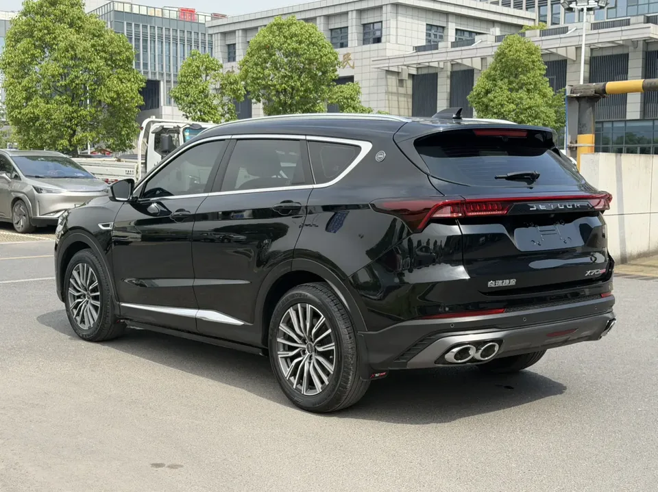 Jetour Jietu X70 PLUS Champion Edition 1.5T DCT Champion MAX 5 Seaters 2024 — миниатюра 2