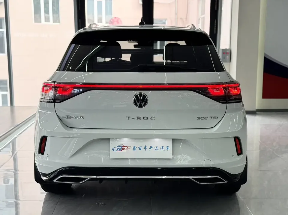 Volkswagen T-Roc 300TSI DSG Chenguang Edition 2024 — миниатюра 2