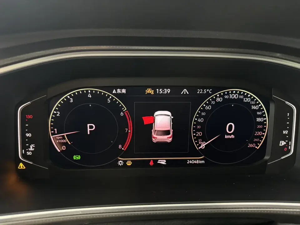 Volkswagen T-Roc 300TSI DSG Chenguang Edition 2024 — миниатюра 3