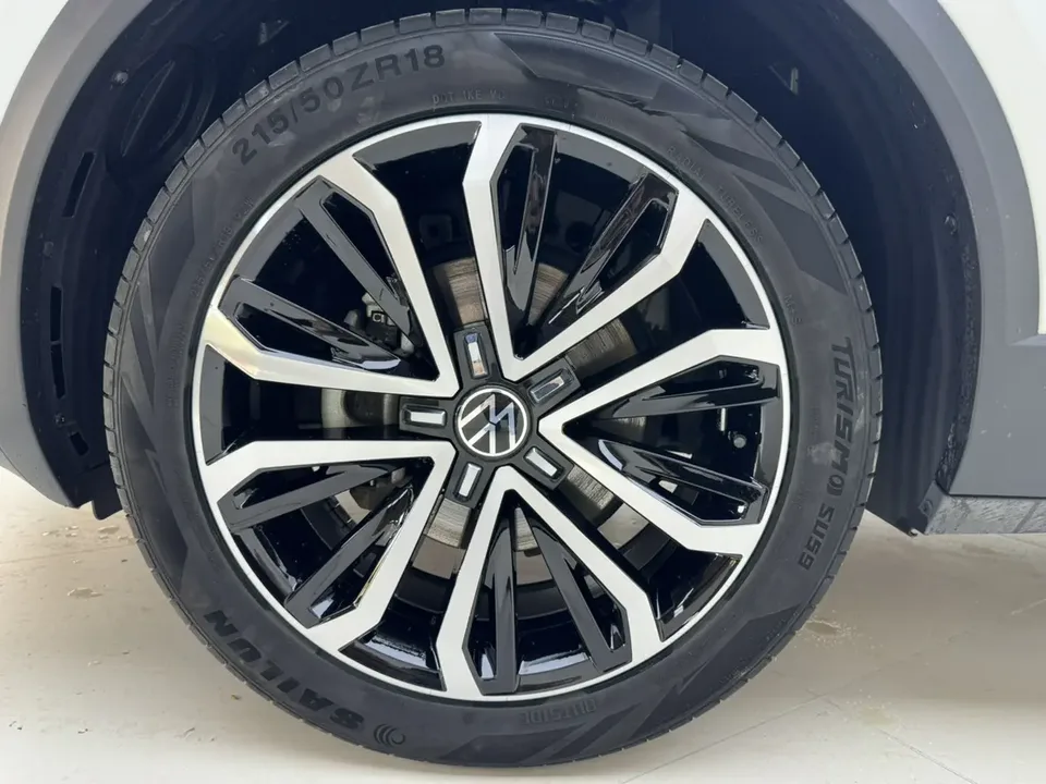 Volkswagen T-Roc Tange 280TSI DSG two-wheel drive comfort PLUS 2022 — миниатюра 2