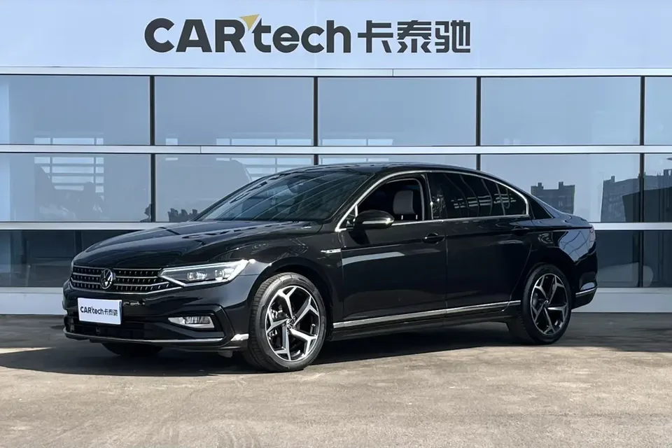 Volkswagen Magotan 2023