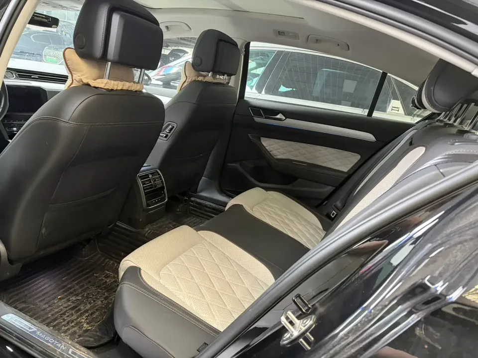 Volkswagen Magotan Magotan 2023 2 million commemorative edition 330TSI DSG luxury model 2023 — миниатюра 3