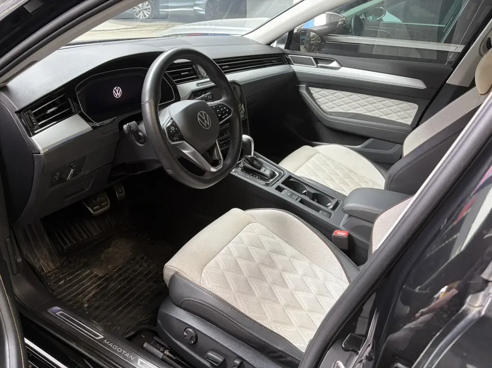 Volkswagen Magotan Magotan 2023 2 million commemorative edition 330TSI DSG luxury model 2023 — миниатюра 5