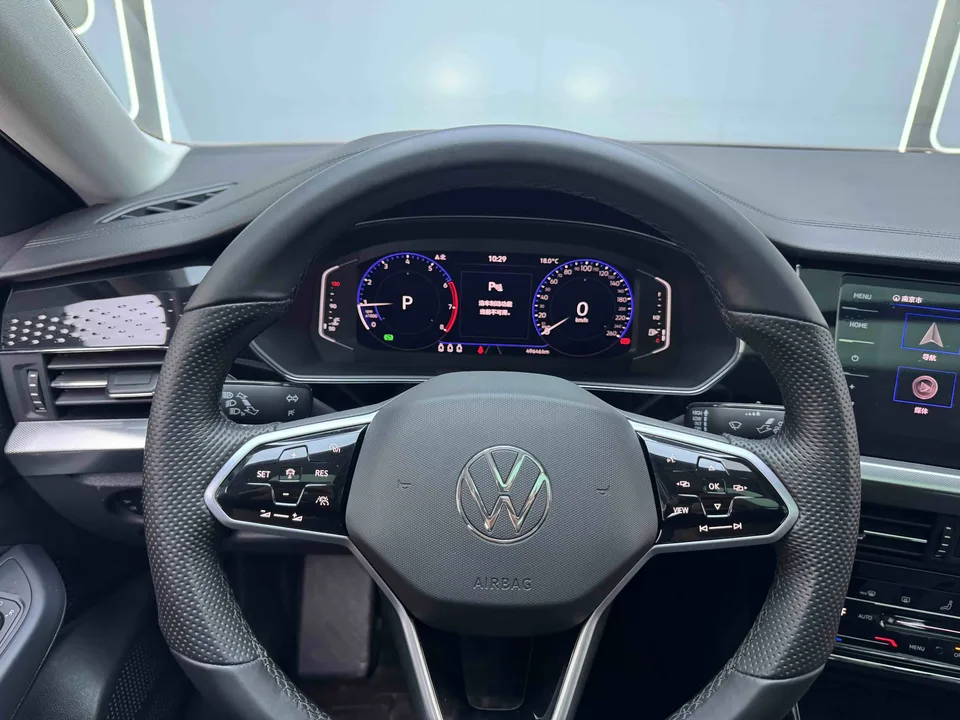 Volkswagen Passat Passat 2022 330TSI Deluxe Edition 2022 — миниатюра 4