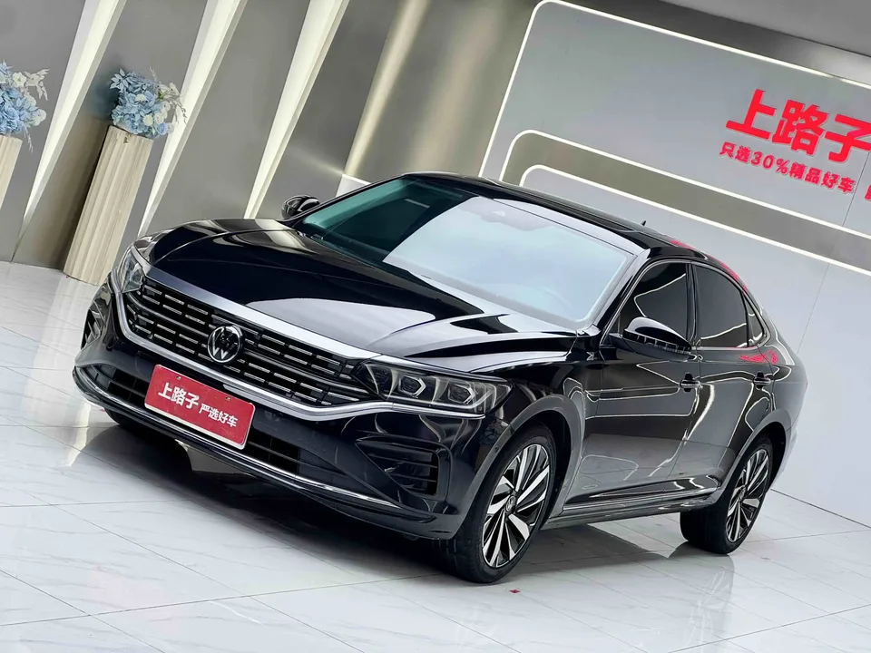 Volkswagen Passat 2022