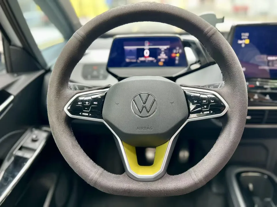 Volkswagen ID.3 Upgraded Pure Smart Edition 2023 — миниатюра 5