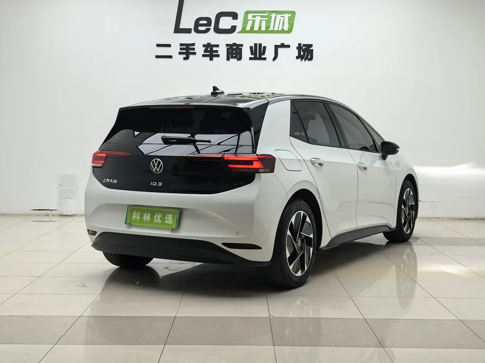 Volkswagen ID.3 Outstanding Edition 2024 — миниатюра 5