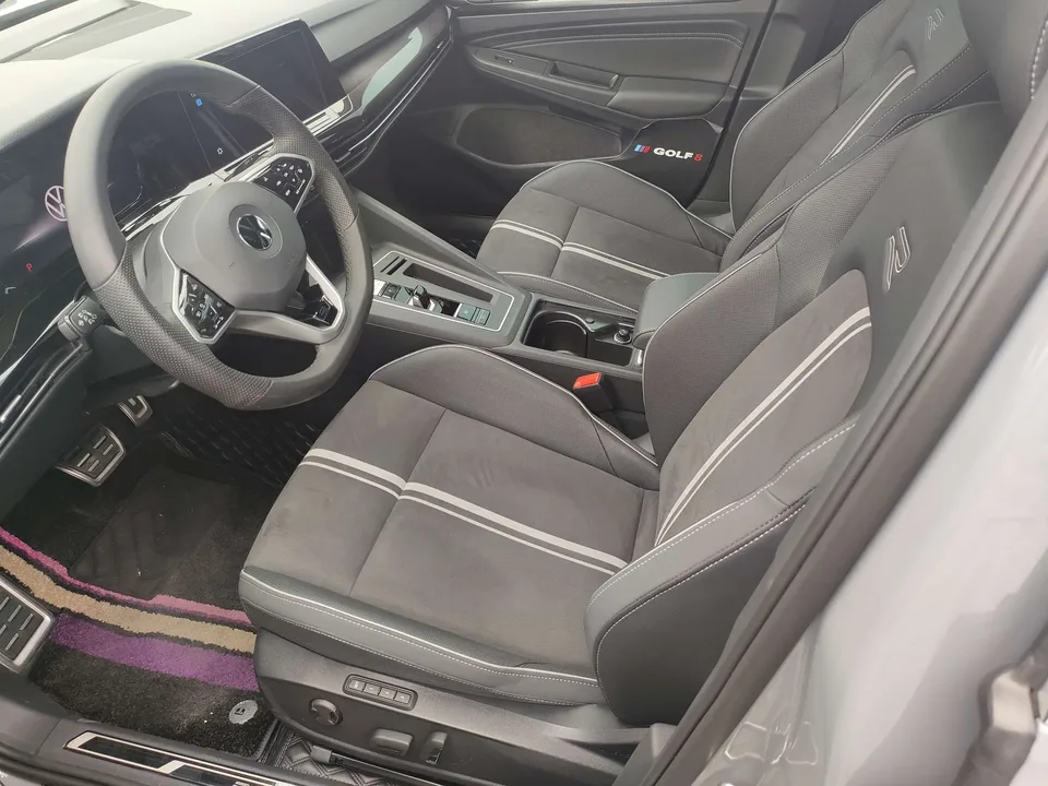 Volkswagen Golf 280TSI DSG R-Line 50 Years Legend Edition 2024 — миниатюра 3