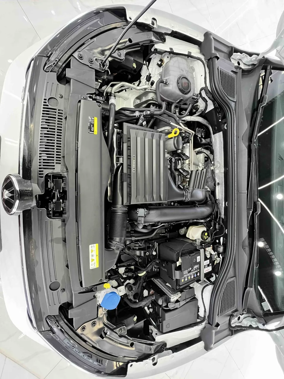 Volkswagen Golf facelift 280TSI DSG R-Line 2023 — миниатюра 4