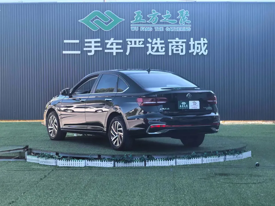 Volkswagen Lavida Lavida 2024 300TSI DSG Starry Sky Edition 2024 — thumbnail 2