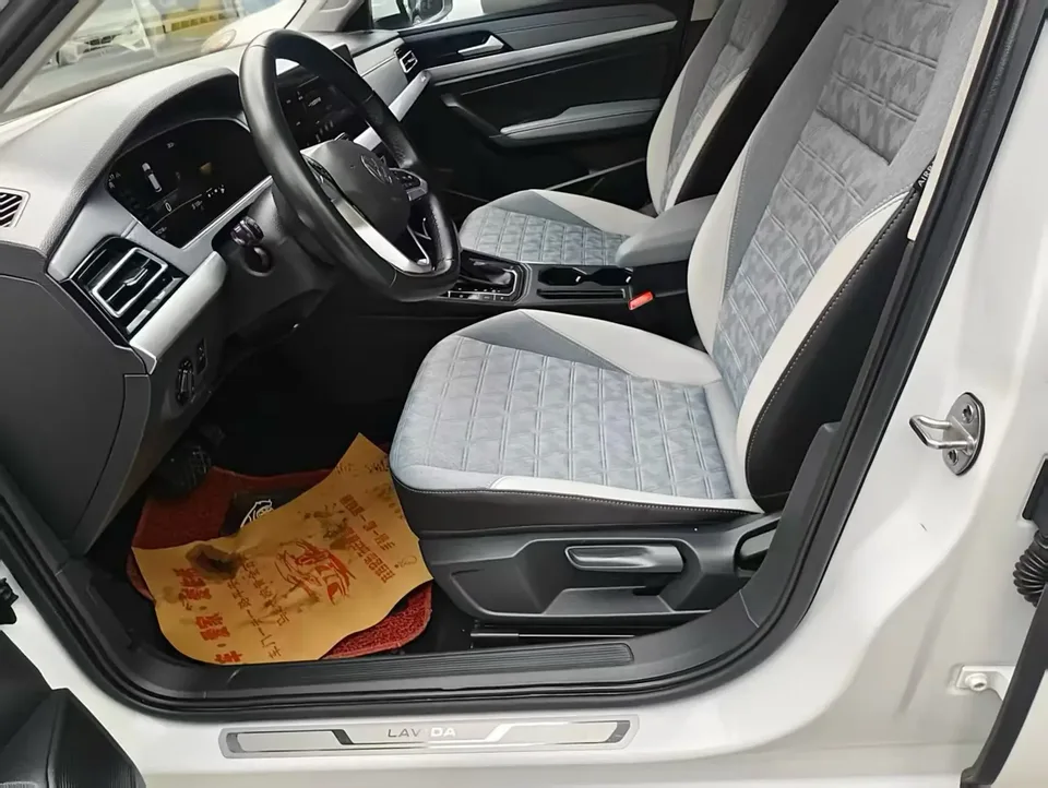 Volkswagen Lavida Lavida 2023 280TSI DSG Starry Sky Forever Edition 2022 — миниатюра 5
