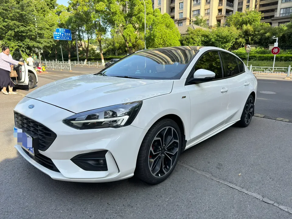 Ford Focus 2022