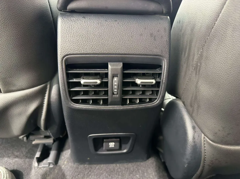 Toyota Levin Lei Ling 2022 2022 Lelink 185T CVT Luxury Edition 2023 — миниатюра 4