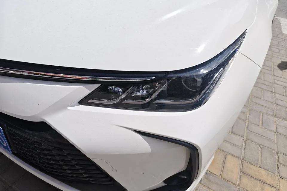 Toyota Corolla Corolla 2023 Intelligent Electric Hybrid Dual Engine 1.8L E-CVT Elite Edition 2023 — thumbnail 4