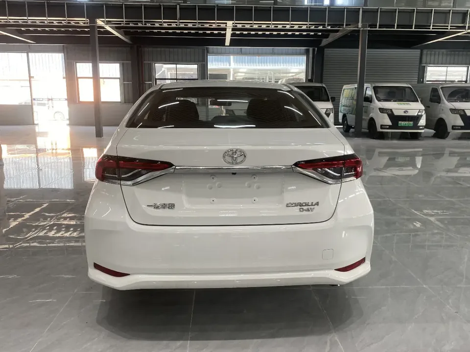 Toyota Corolla 1.2T S-CVT Pioneer Edition 2025 — миниатюра 2