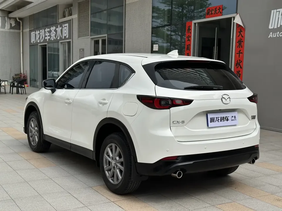 Mazda CX-5 2.0L automatic two-wheel drive comfort model 2022 — миниатюра 2