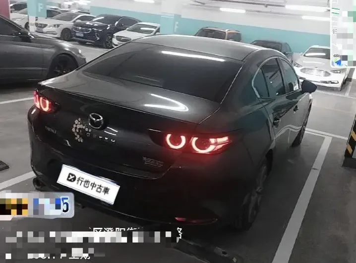 Mazda Axela 2.0L Automatic Premium Edition 2023 — миниатюра 2