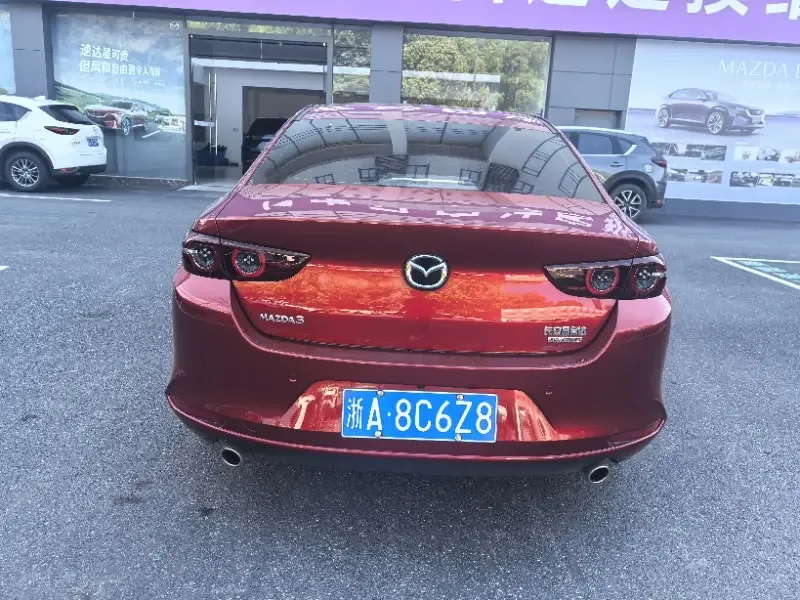 Mazda Axela Mazda3 2023 2.0L Automatic Premium Edition 2025 — миниатюра 2