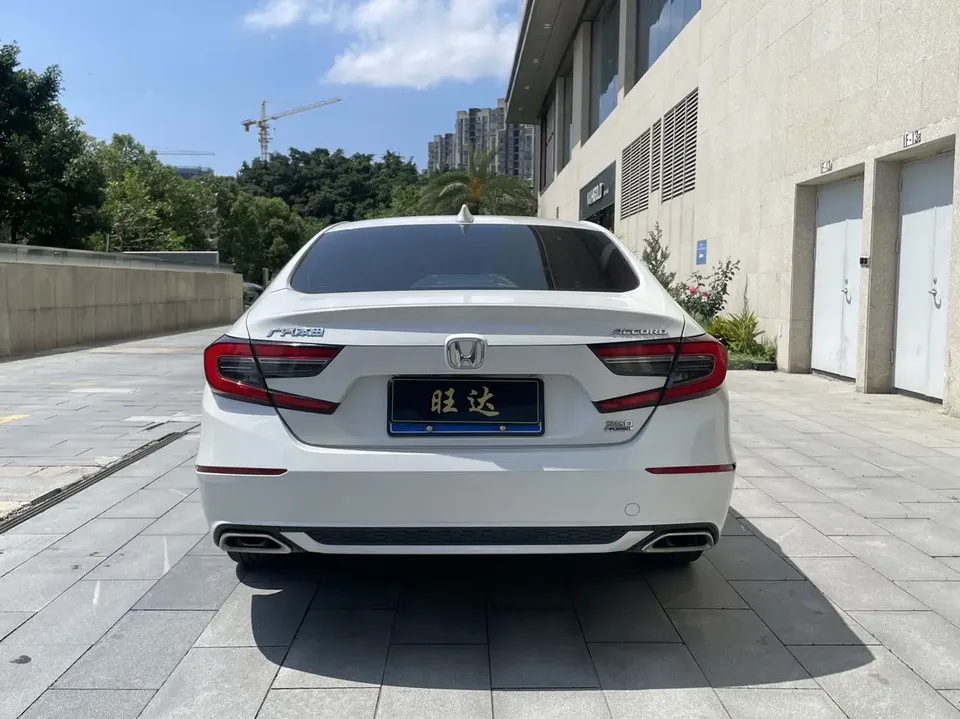 Honda Accord Accord 2022 260TURBO Deluxe Edition 2022 — миниатюра 2