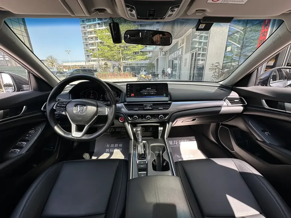 Honda Accord Accord 2022 260TURBO Deluxe Edition 2023 — миниатюра 5