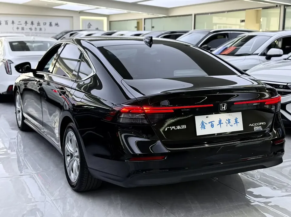 Honda Accord Rui T 260TURBO Deluxe Edition 2024 — миниатюра 4