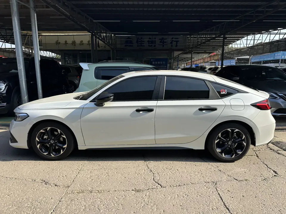 Honda CIVIC 2023