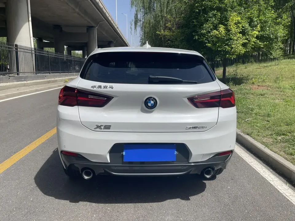 BMW X2 BMW X2 2023 sDrive25i M Sport Night Edition 2023 — миниатюра 2