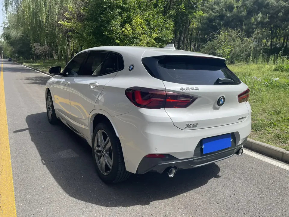 BMW X2 BMW X2 2023 sDrive25i M Sport Night Edition 2023 — миниатюра 4