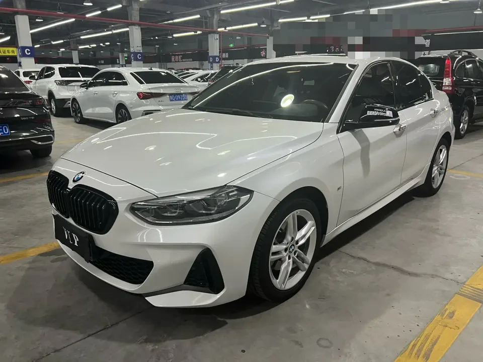 BMW 1 Series BMW 1 Series 2023 120i M Sport Night Edition 2023 — фото 1, купить с доставкой в Москву