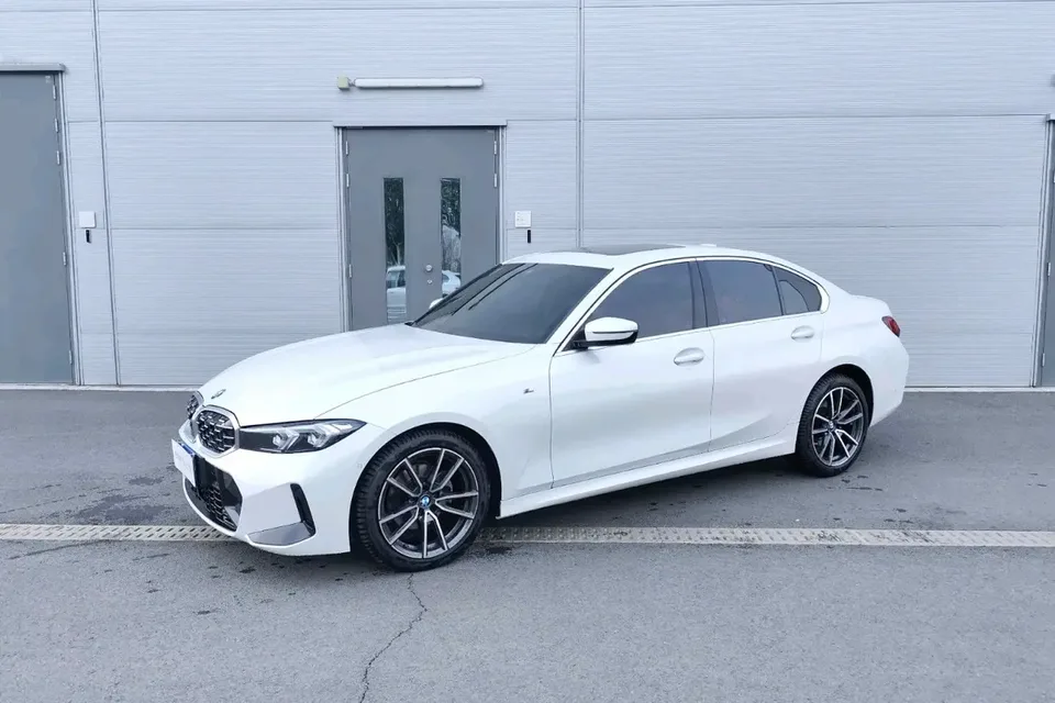BMW 3 Series 2025
