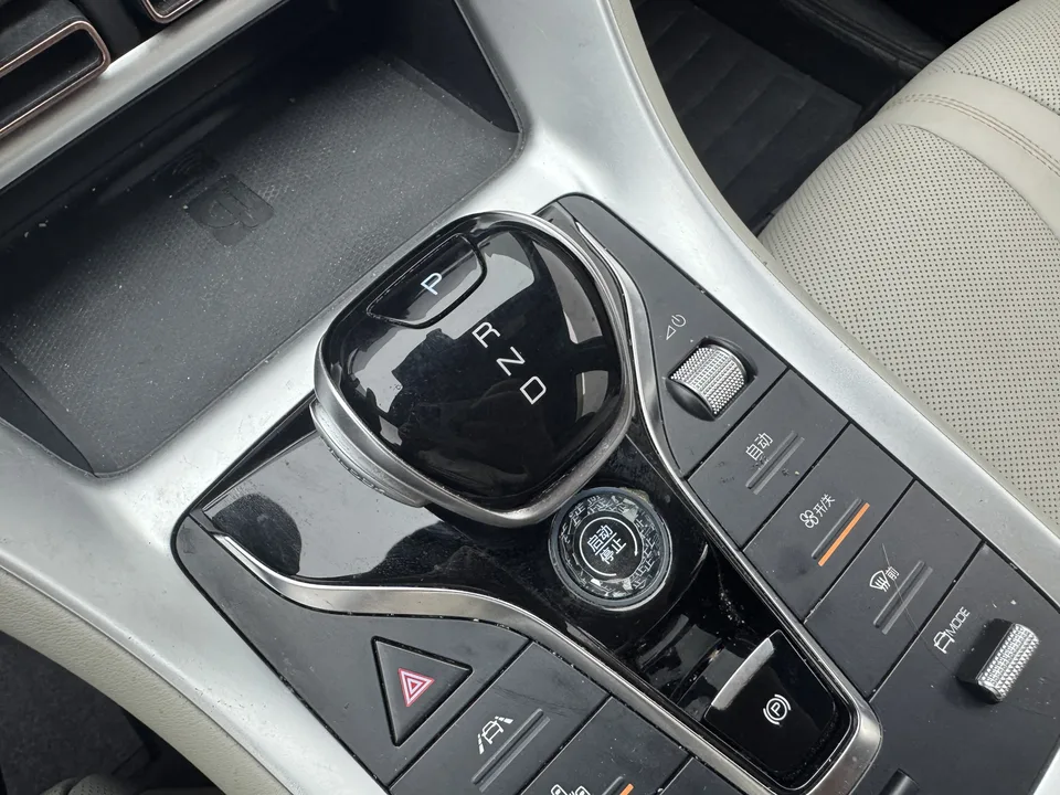 BYD Song Pro DM Song Pro DM 2022 DM-i 110km Flagship Pro 2023 — миниатюра 3