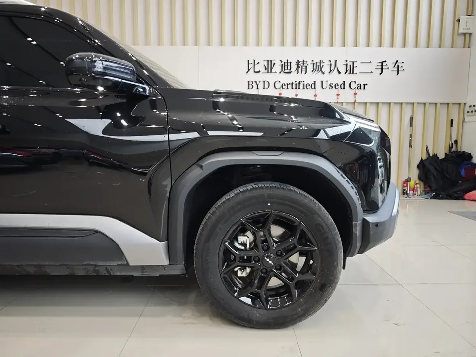 BYD Leopard Titanium 3 501KM Rear-wheel Drive Intelligent Driving Max Edition 2025 — миниатюра 2