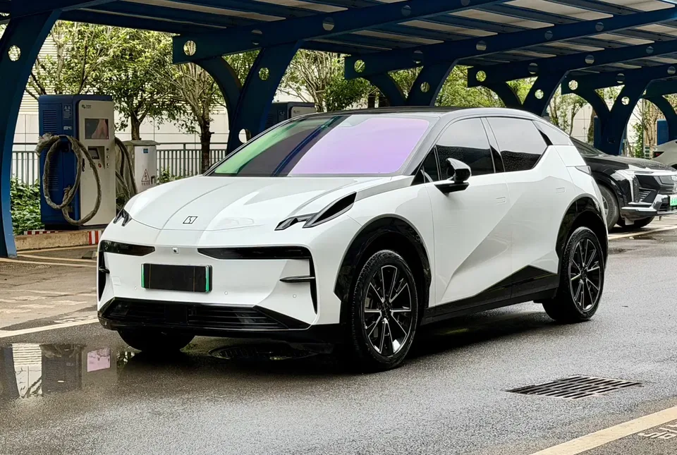 Zeekr X 2023