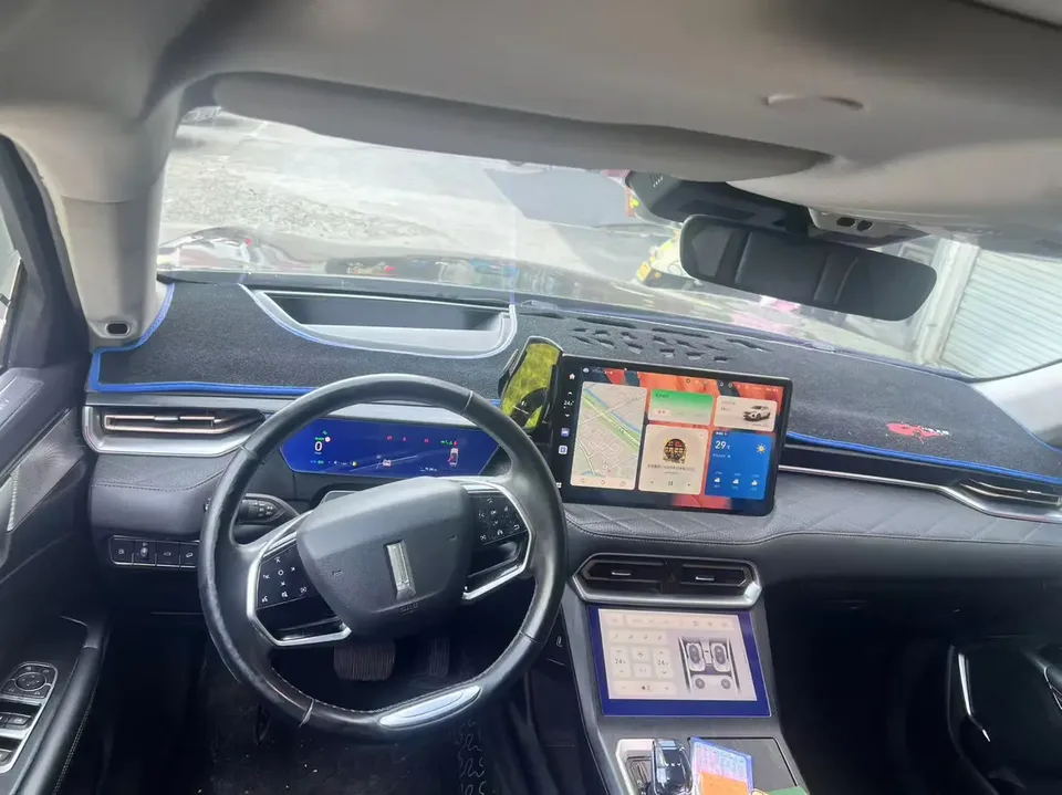 WEY Latte PHEV 1.5T 2WD Super Cup 2023 — миниатюра 3