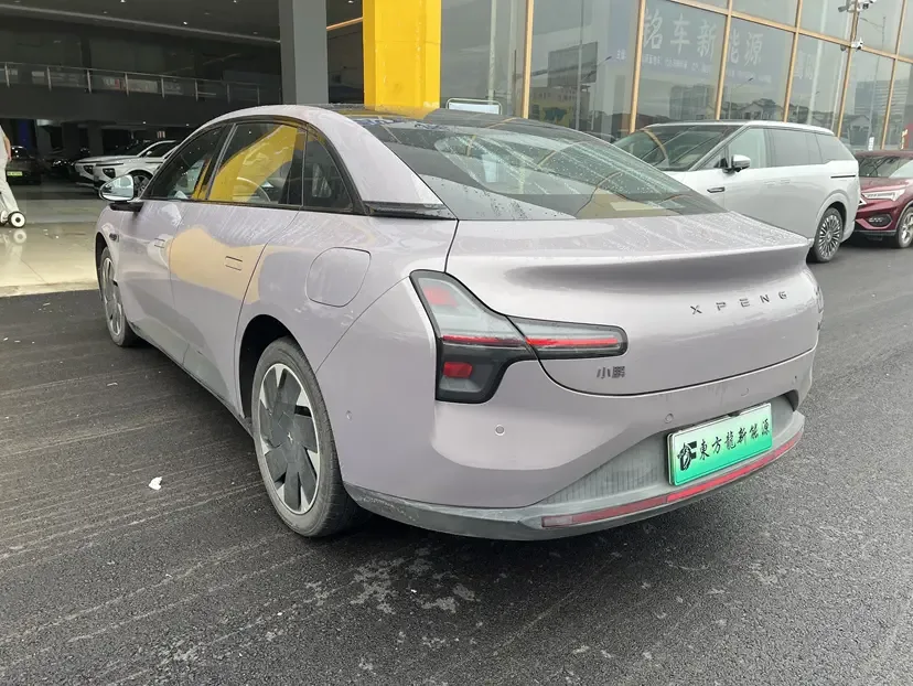 XPeng Xiaopeng MONA M03 600 Ultra-long-range Max version 2025 — миниатюра 2