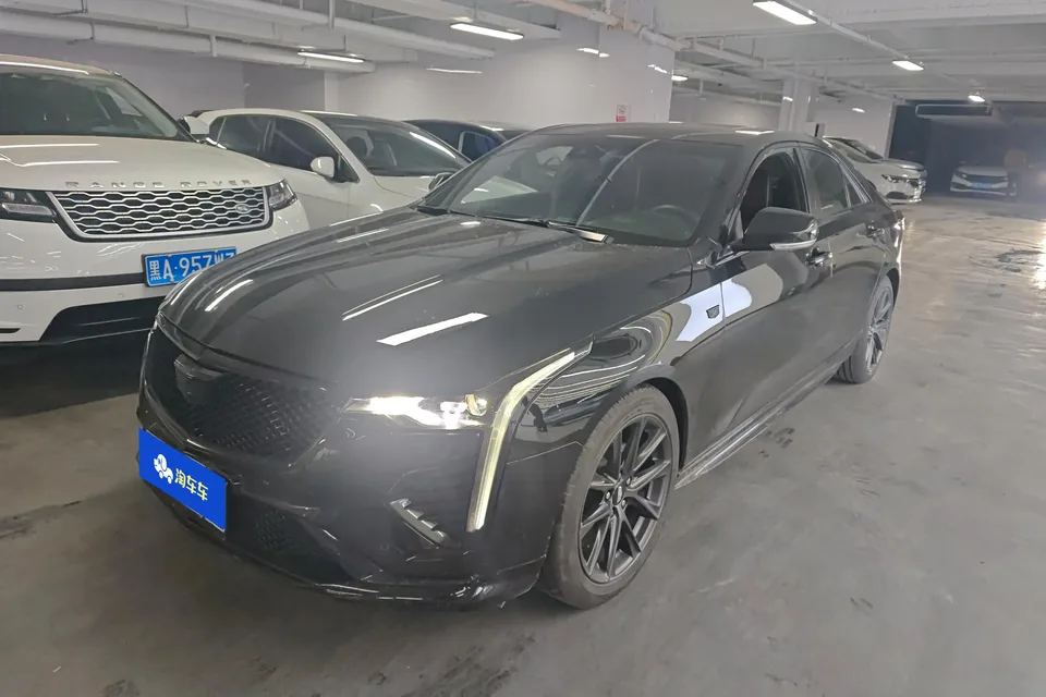 Cadillac CT4 2022